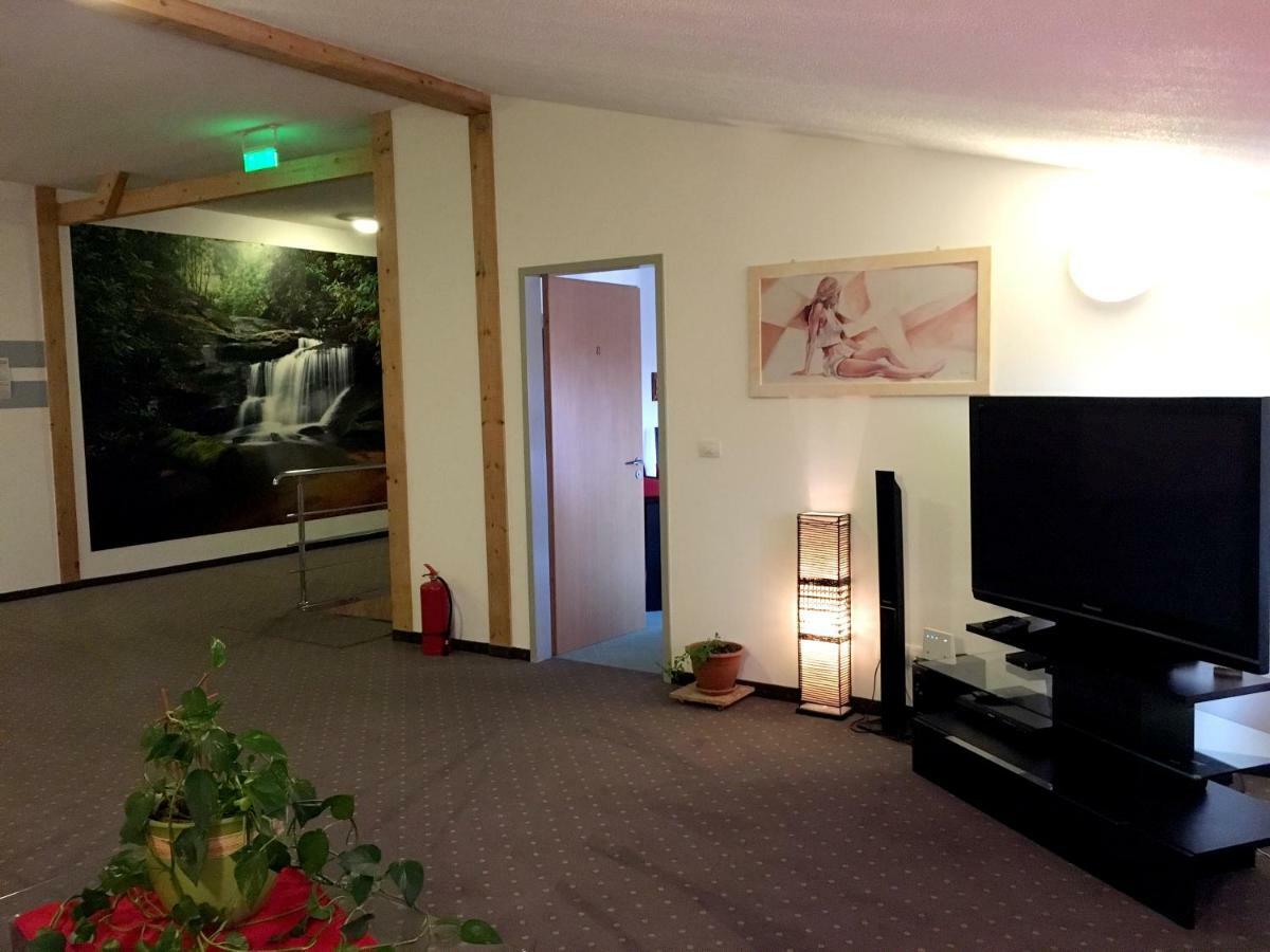Ranch Robert Hotell Dudestii Noi Exteriör bild